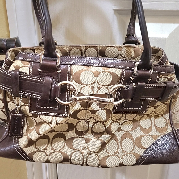 Vintage Coach Handbag 👜 - Picture 4 of 13